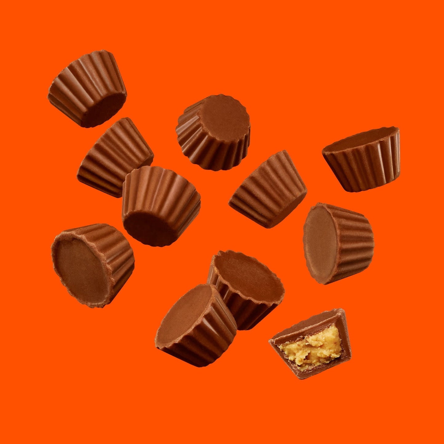 Reese's Minis Milk Chocolate Unwrapped Peanut Butter Cups Candy, Bag 7