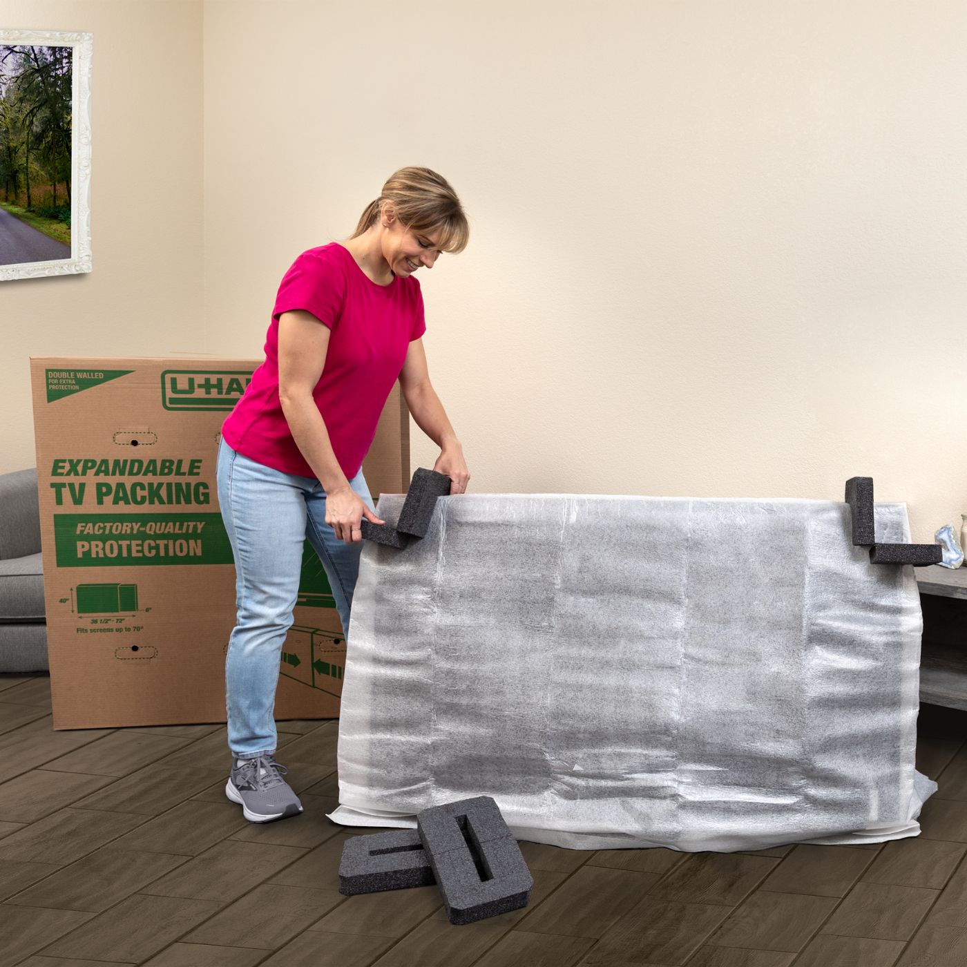 Heavy-Duty Expandable TV Moving Box - Large (32" - 70")